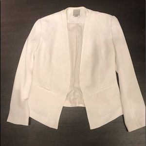 White 3/4 sleeve blazer